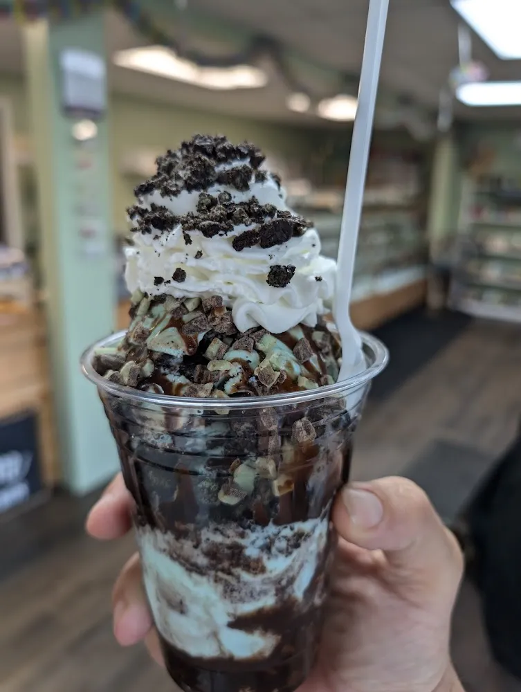 Mint Cookies and Cream Milkshake